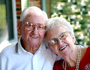 Photo of a couple smiling. Link to Life Stage Gift Planner Over Age 70 Situations. Photo of a couple smiling. Link to Life Stage Gift Planner Over Age 70 Situations.